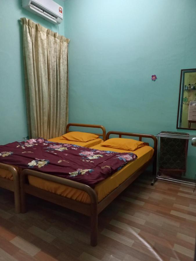Kito'S Homestay Pasir Tumboh - 3 Bedroom Кота-Бару Екстер'єр фото