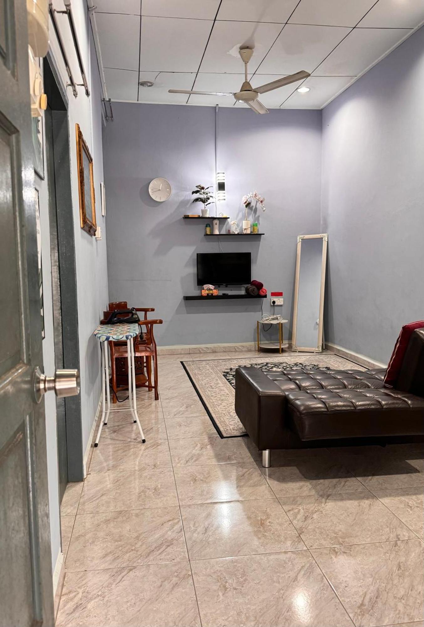 Kito'S Homestay Pasir Tumboh - 3 Bedroom Кота-Бару Екстер'єр фото